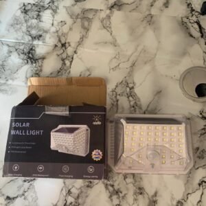 solar wall light